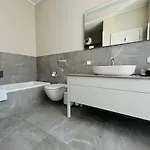 Daire Luxury / 3-raum-suite An Der Frauenkirche / 6 Dresden