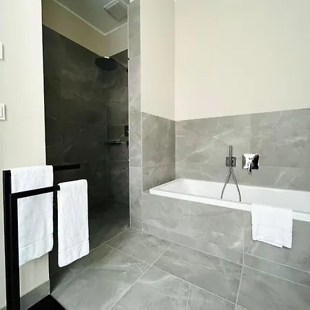 Apartament Luxury / 3-raum-suite An Der Frauenkirche / 6 Drezno