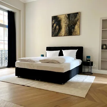 Luxury / 3-raum-suite An Der Frauenkirche / 6 دريسدن