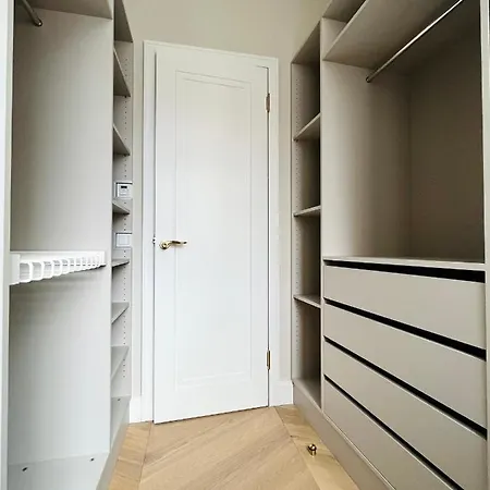 Luxury / 3-raum-suite An Der Frauenkirche / 6 Appartement Dresde